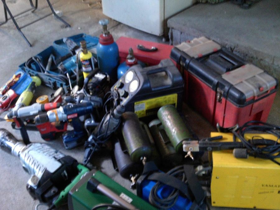 AIRCON CLEANING REPAIR CRJ REF AIRCON SERVICES work photo
